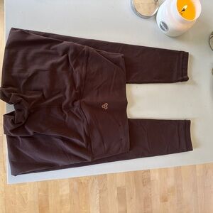 TNA Action Cheeky Leggings